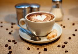 Capuchino con cacao y crema espesa