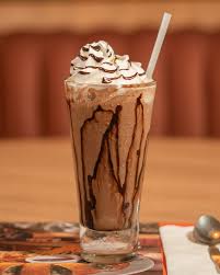 Frappe moka con chocolate y café frío